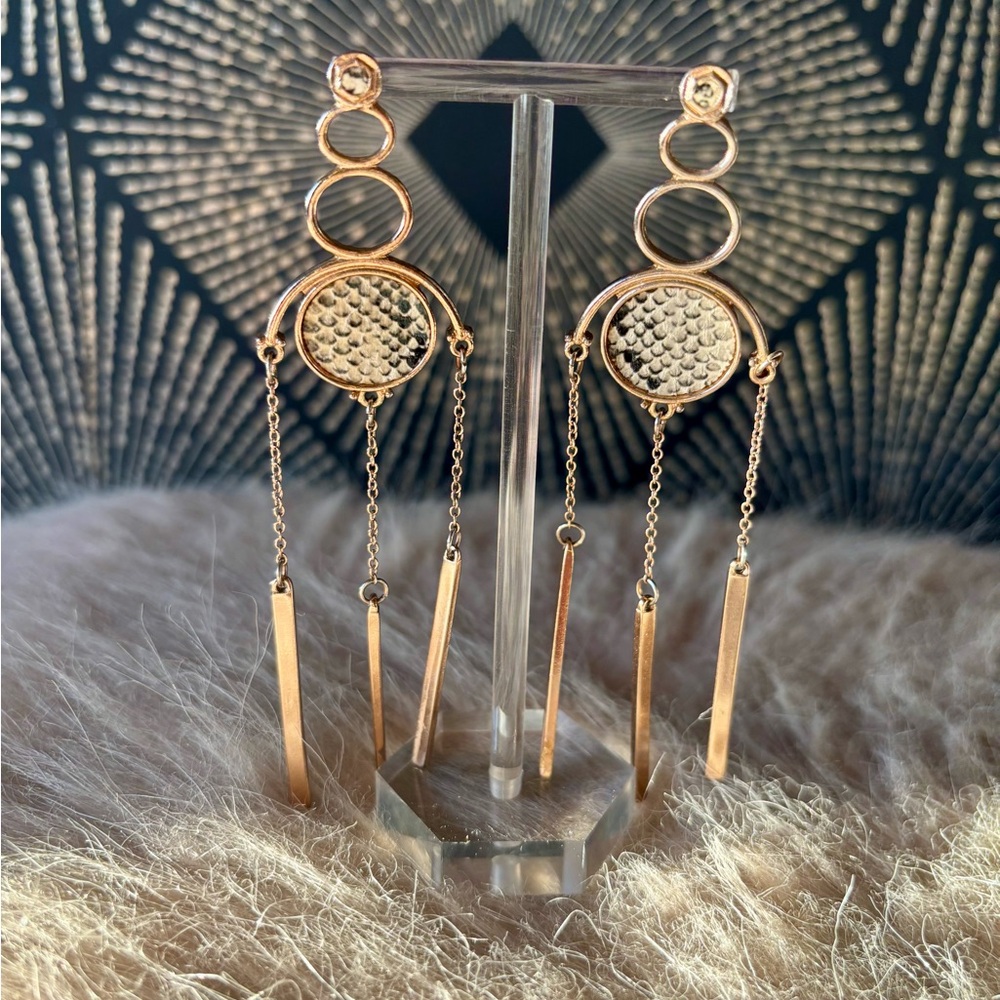 HP! 🐍 CC Snakeskin Print Gold Tone Earrings